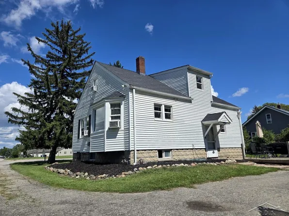 3715 Shattuck Rd, Saginaw, MI 48603