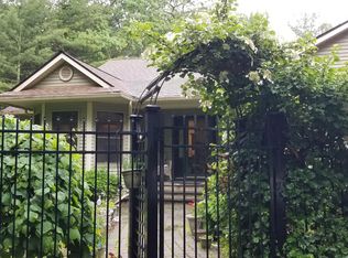 108 John St, Shohola, PA 18458