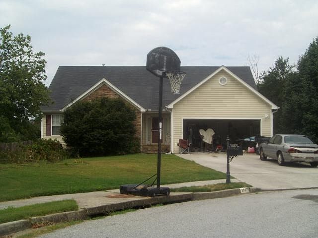 1st image of 3917 Rock Hollow Dr