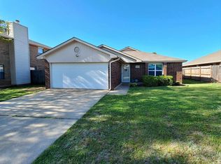 2425 Glen Oaks Dr, Norman, OK 73071