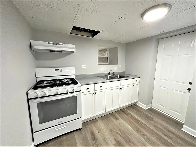 3521 W Grace St #BE — Photo 7