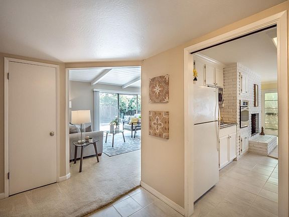 5th image of 2744 Evora Dr