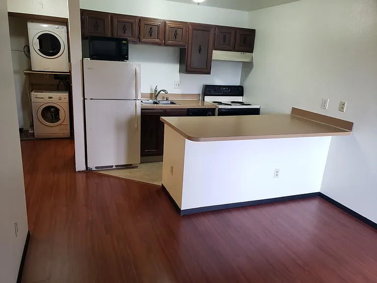 2100 Minerva Way #A20 — Photo 11