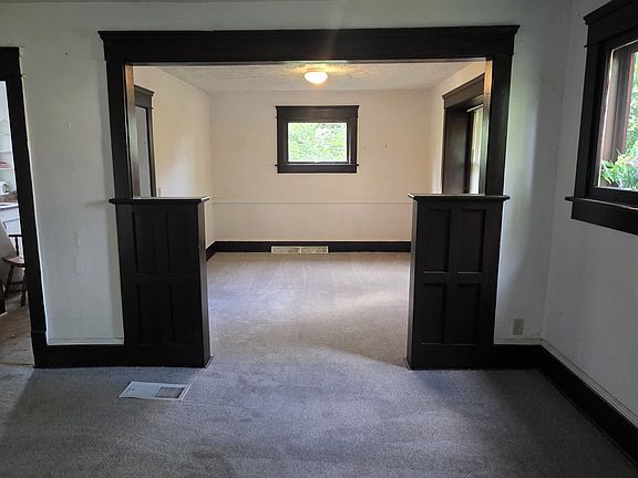 5th image of 382 W Cedar Ct