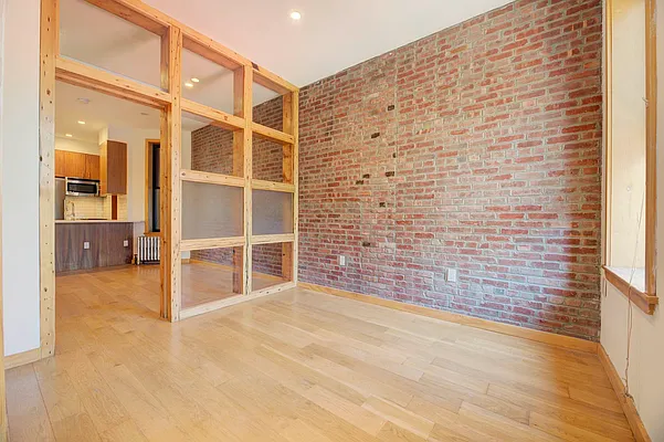 Rented by REAL New York | media 7