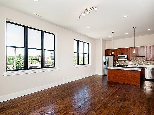 4601 N. Ravenswood Ave. — Photo 19