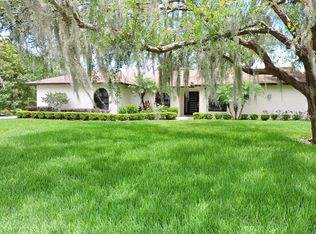 2847 Hammock Dr, Plant City, FL 33566