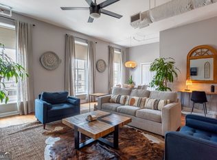 105 Whitaker St APT 304, Savannah, GA 31401