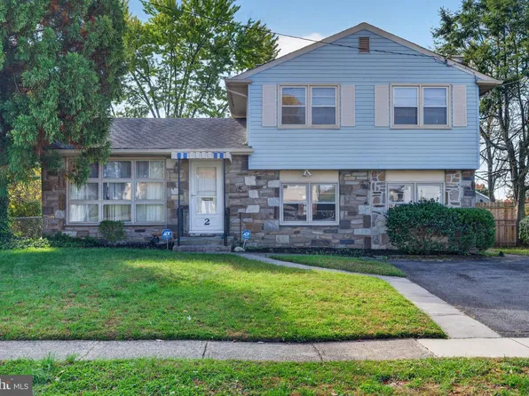 2 Great Oak Rd, Voorhees, NJ 08043