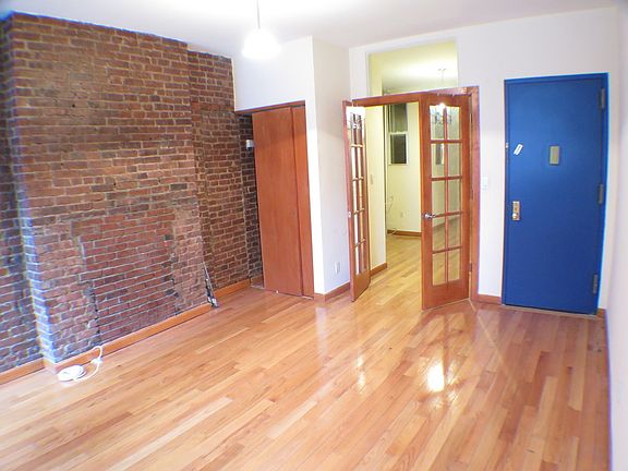 3rd image of 401 E 79th St APT 3N