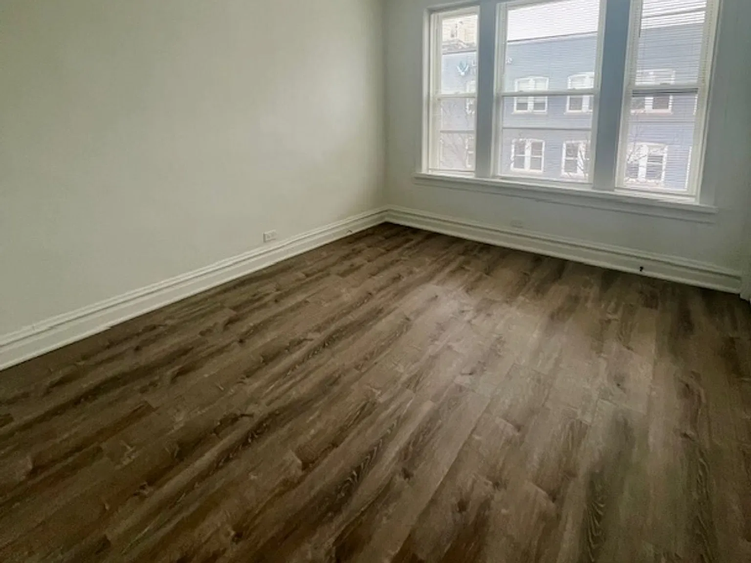 Studio to Two-Bedroom Bucktown Apartments Near the CTA — Photo 4