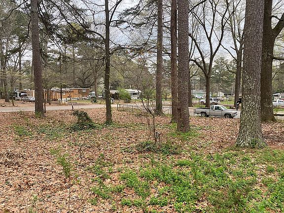 2nd image of 320 Highland Cir