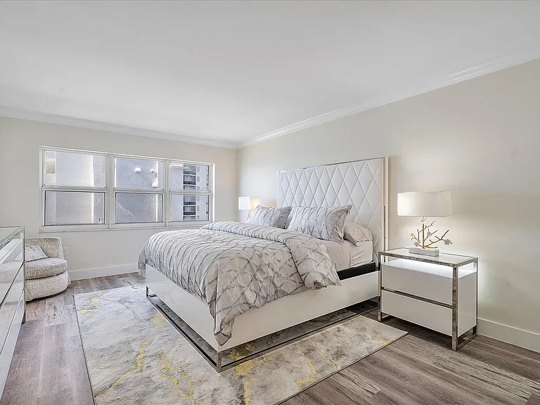 3400 Galt Ocean Dr #1906S — Photo 11