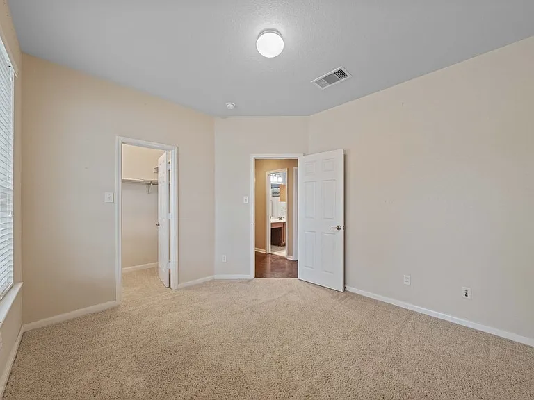141 Springtree Gate — Photo 25