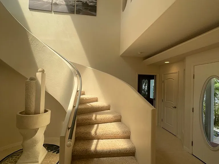 28 Lotus Pl — Photo 24
