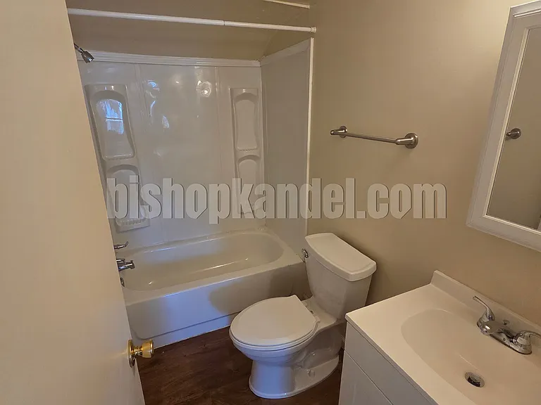 325 E Foulke Ave — Photo 6