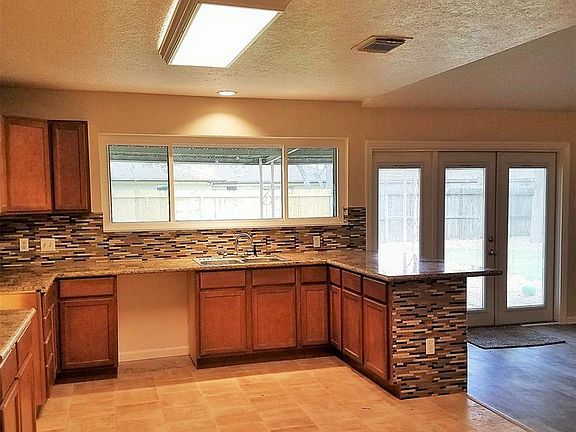 4th image of 10519 Sagewind Dr