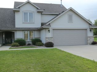 5211 Gemstone Ln NW, Rochester, MN 55901