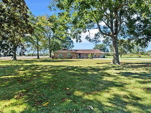 2nd image of 236 Beacon Ln