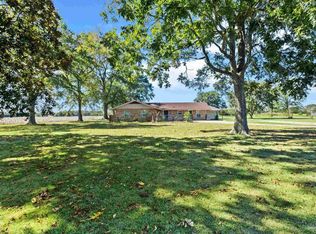 236 Beacon Ln, Atmore, AL 36502