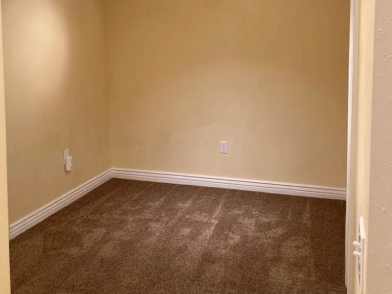 734 W Sweet Meadow Ln — Photo 19