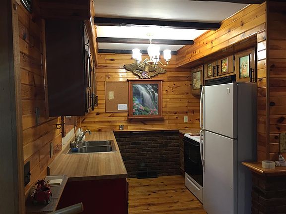 4th image of 57565 Chamberlain Dr