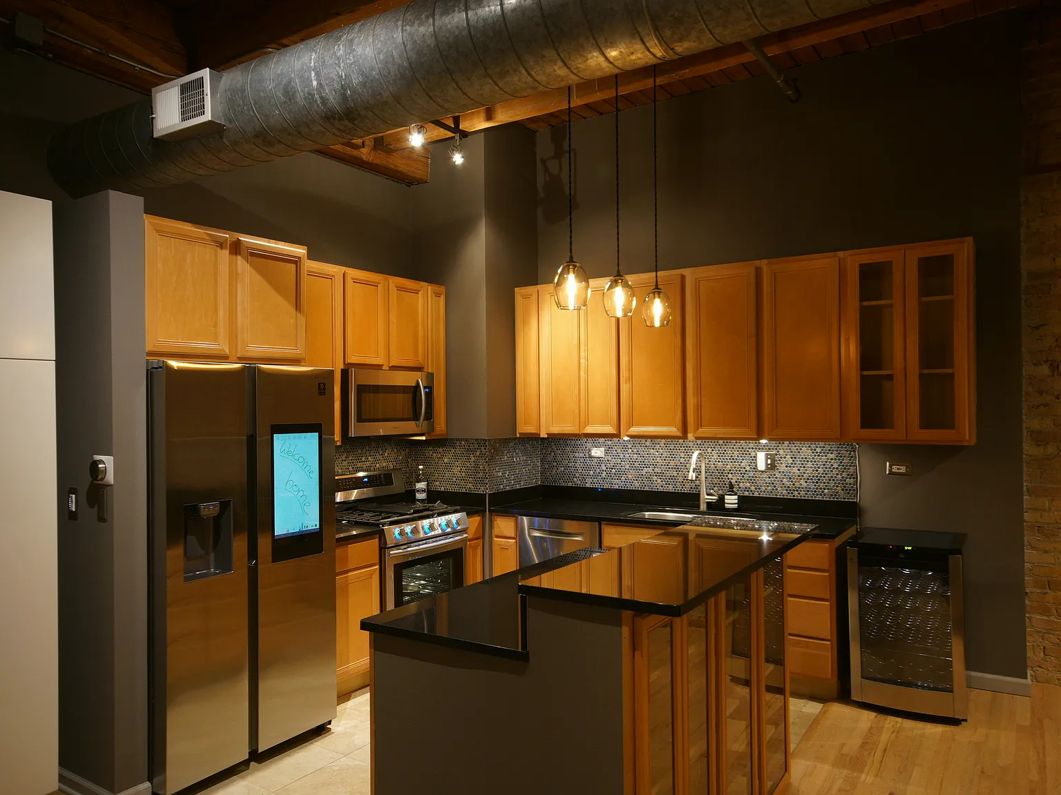 2 bed, 1500 sqft, $4,450 — Photo 3