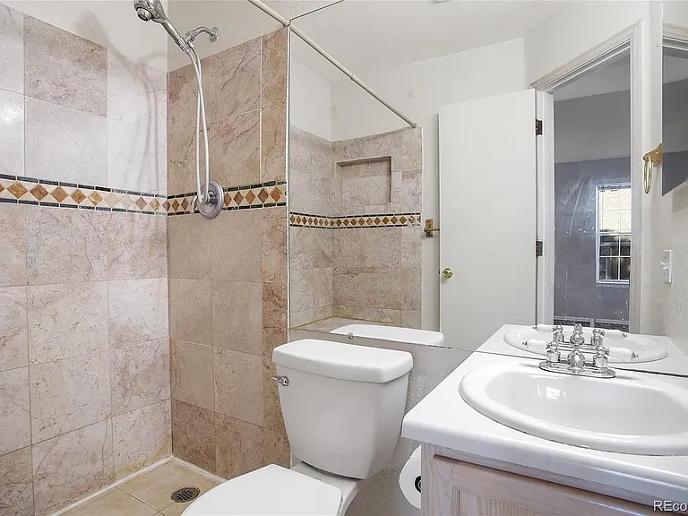 8270 S Fillmore Way — Photo 21