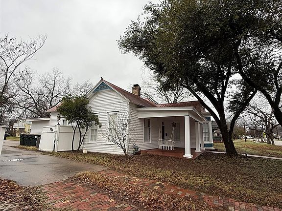 5th image of 1604 S Austin Ave