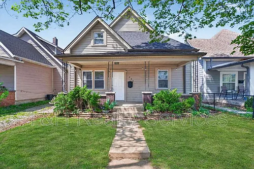 234 N Addison St Photo 1