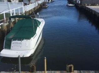 2643 Bellmore Ave, Bellmore, NY 11710