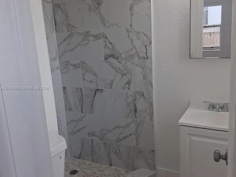 250 NW 191st St — Photo 6