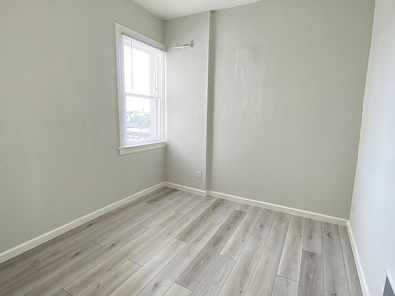 5th image of 901 Valencia St #17