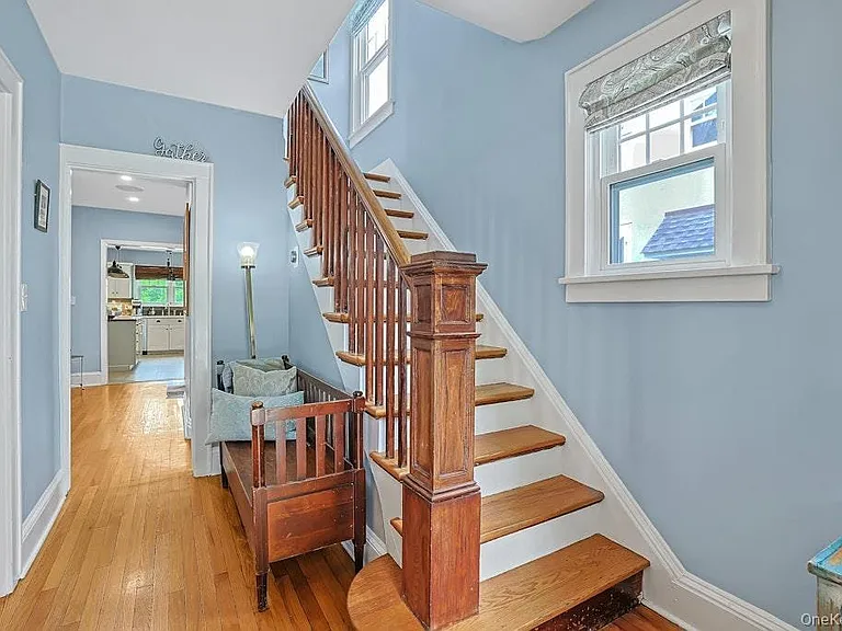 21 Anderson Ave — Photo 6