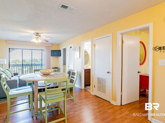 4th image of 930 W Beach Blvd #207