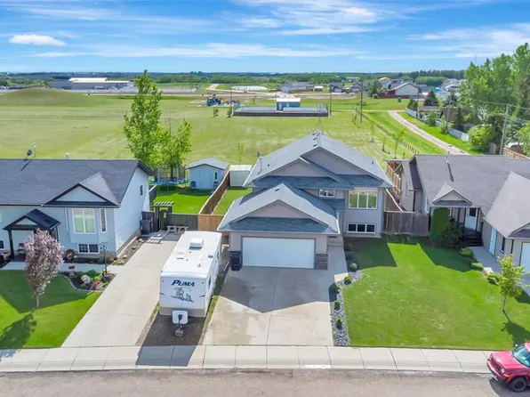 5304 W 51st St, Lacombe County, AB T0B 3C0