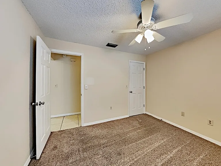 32827 Blossom Ln — Photo 6