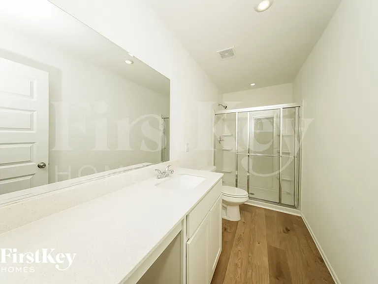 421 Kale Rd — Photo 10