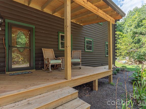 4th image of 40 Shook Cove Rd