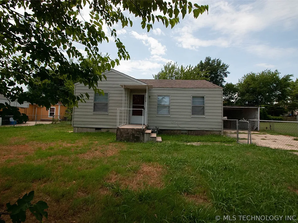 216 S 69th Ave E