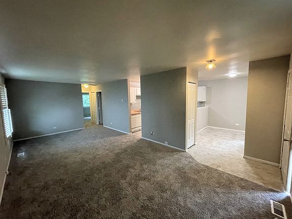2nd image of 2S411 Continental Dr