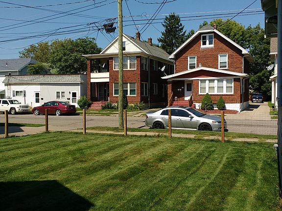 Front Yard to Street