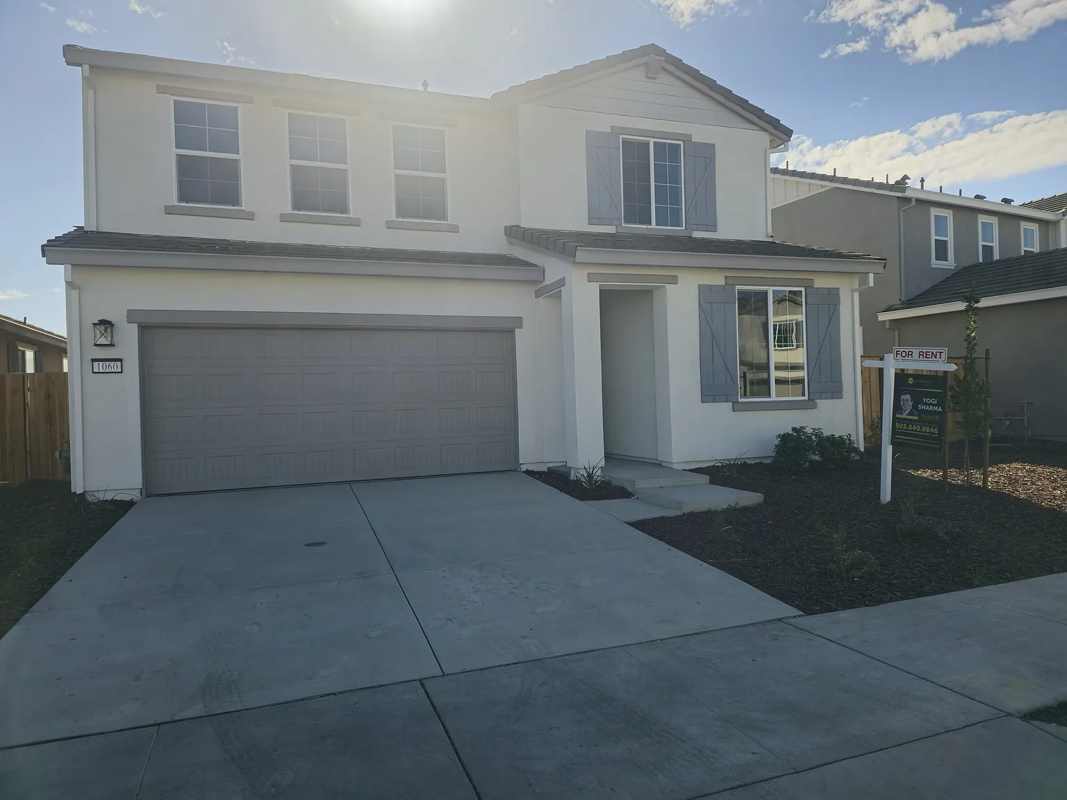 1060 Hollowbrook Rd photo 1