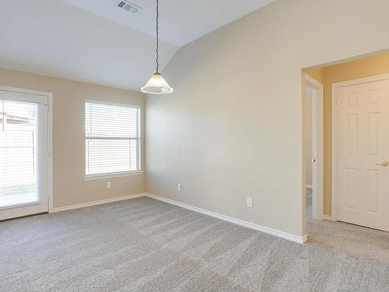 9508 Fox Hill Dr — Photo 9