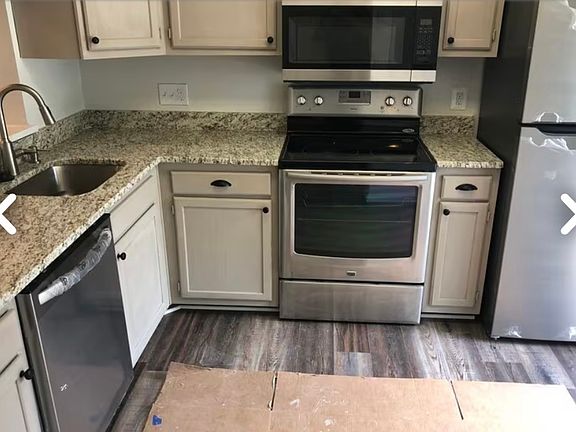 2nd image of 9619 Lambeth Ct