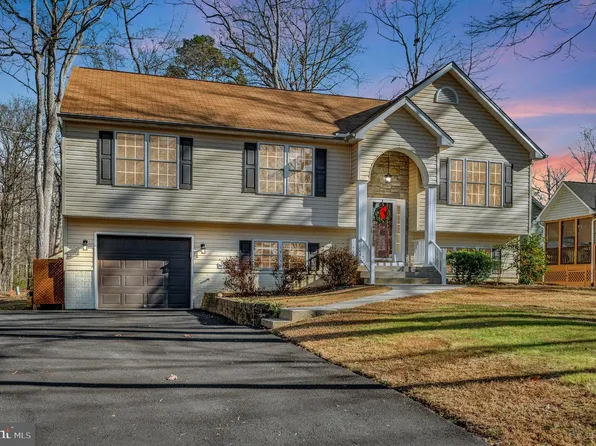 102 Seven Pines Dr, Locust Grove, VA 22508