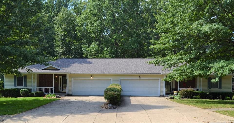 1st image of 4192 & 4198 Woodpark Dr