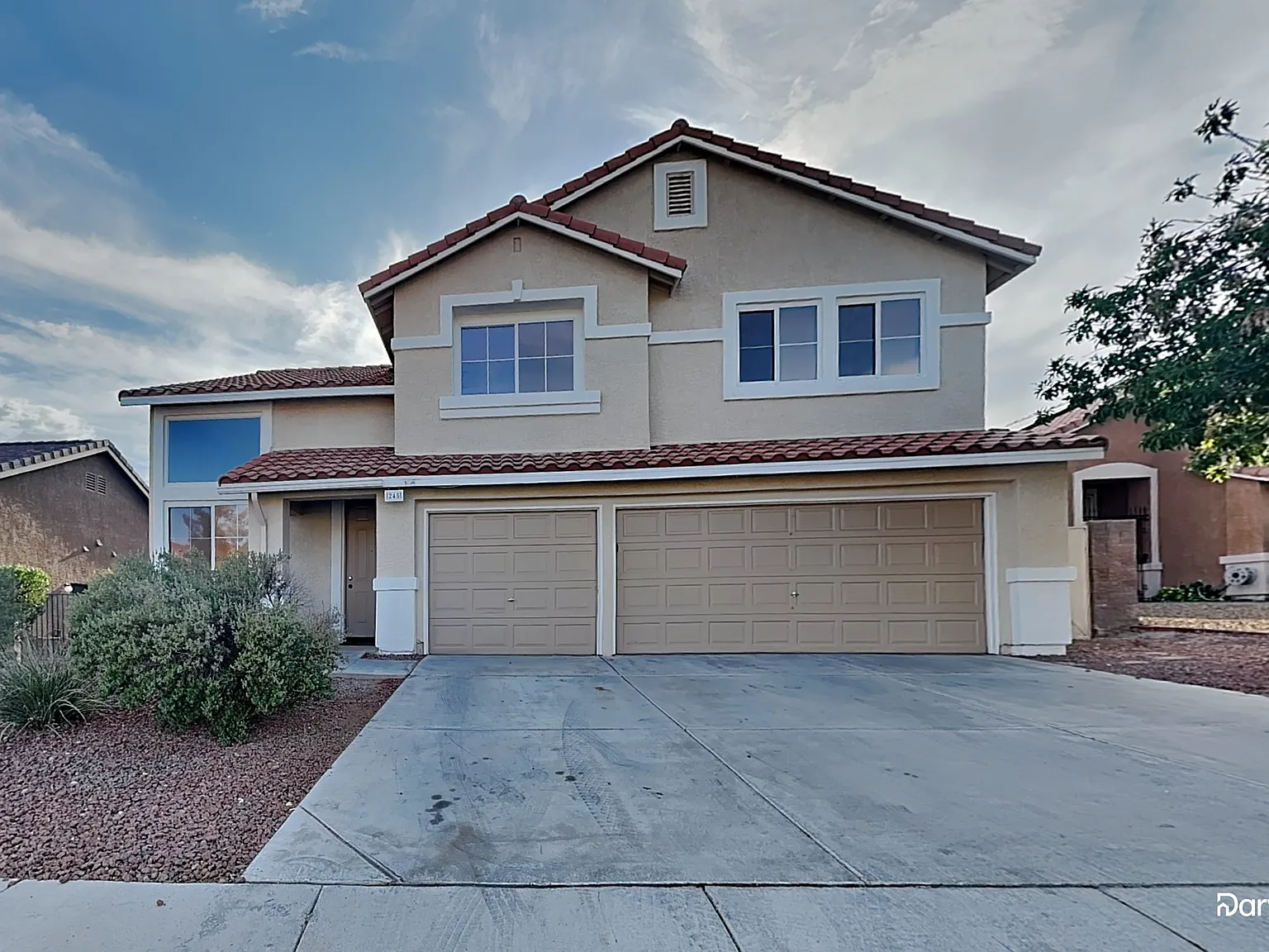 5 bed, 3.0 bath, 2140 sqft, $2,975 — Photo 1