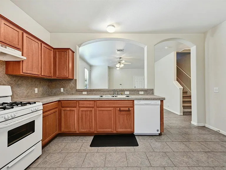 2412 Allred Dr #A — Photo 8