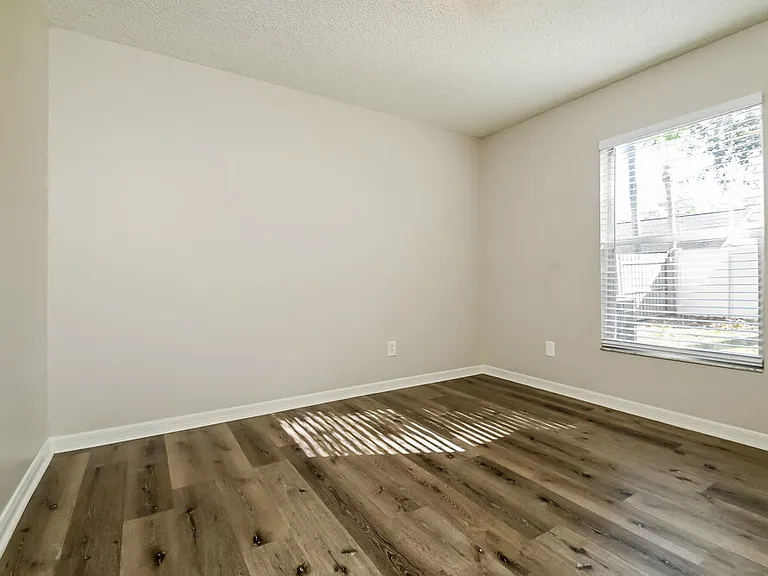 1111 Hardwood Dr — Photo 11